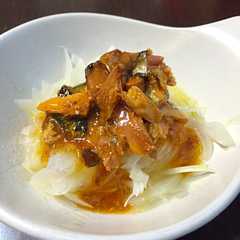 รูปของ 新玉ねぎとサンマ缶♡レモンソースサラダ