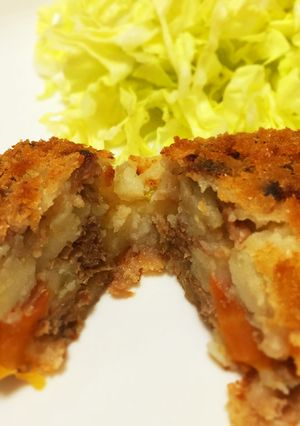 簡単リメイク♡ほくほく肉じゃがコロッケ-レシピのメイン写真