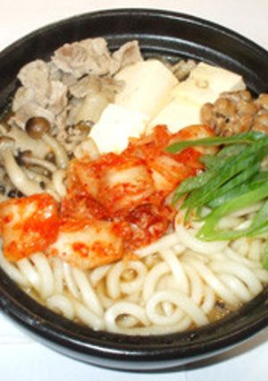 納豆キムチうどん♪白菜キムチ豚肉豆腐入り-レシピのメイン写真