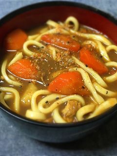 簡単リメイク!残ったカレーでカレーうどん-レシピのメイン写真