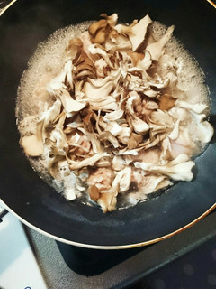 まいたけと鶏肉煮込み♪-レシピのメイン写真