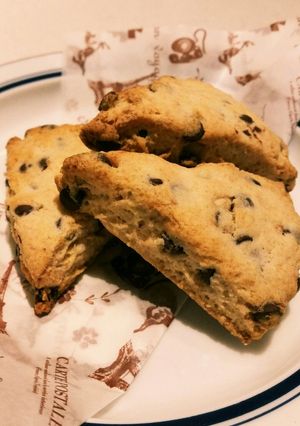 食べすぎ注意♪スタバ風チョコスコーン-レシピのメイン写真