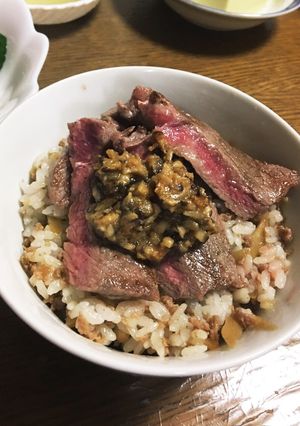 ステーキ丼-レシピのメイン写真