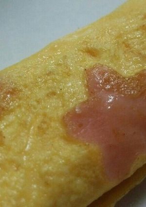 ハムの花模様の卵焼き♪-レシピのメイン写真