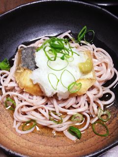 春らしい一品。揚げ鰆と桜そば-レシピのメイン写真
