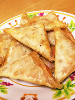 おつまみに最高☆納豆キムチの三角春巻き-レシピのメイン写真
