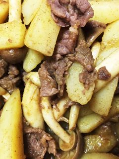 ジャガイモと牛肉炒め♡カレー風味-レシピのメイン写真