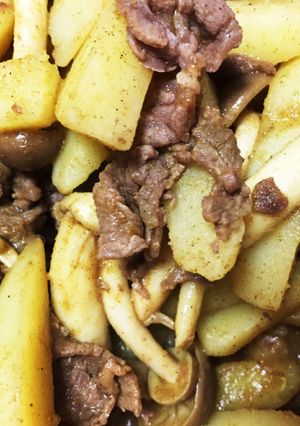 ジャガイモと牛肉炒め♡カレー風味-レシピのメイン写真