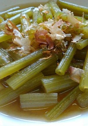 八百屋さんに聞いた☆ふきの煮物-レシピのメイン写真