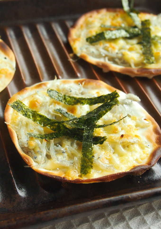 包丁いらずで簡単！餃子の皮ピザ-レシピのメイン写真