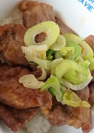 厚切りお肉で！塩ネギ豚丼♡-レシピのメイン写真