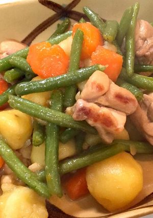 砂糖使わずの鶏モモと新じゃがいものうま煮-レシピのメイン写真