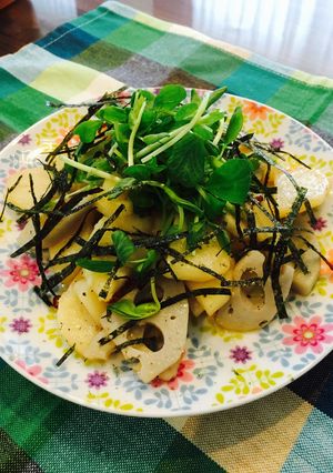 ジャガイモとレンコンガーリックピリ辛炒め-レシピのメイン写真
