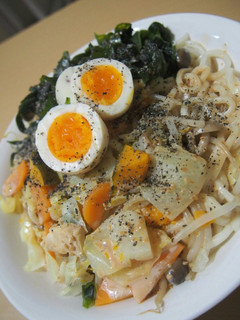 ごまドレ温サラダうどん-レシピのメイン写真