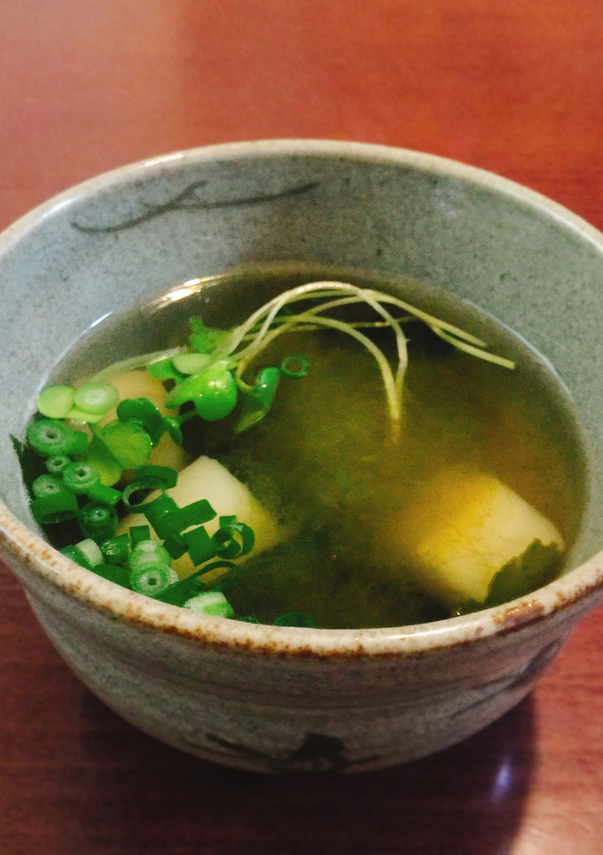 白だしのお吸い物☆彡とろろ昆布と貝割れで-レシピのメイン写真