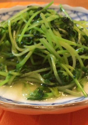 豆苗炒め♪早い・安い・美味しい！-レシピのメイン写真