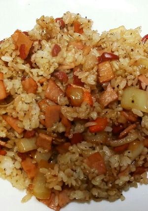 ハムとカリカリ梅の炒飯☆香味ペーストで☆-レシピのメイン写真