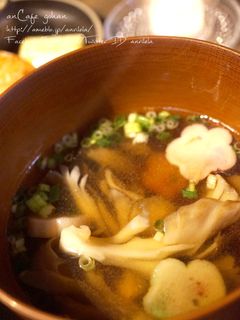 風味抜群!簡単♡白だしde舞茸のお吸い物-レシピのメイン写真