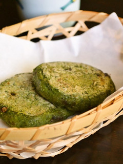 もち粉で作る【よもぎ梅ヶ枝餅風 焼き餅】-レシピのメイン写真