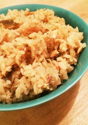 梅と生あおさと鮭の旨味ぎゅっ炊き込みご飯-レシピのメイン写真