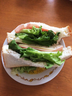 簡単♪♪ハムチーズレタスサンドイッチ!-レシピのメイン写真