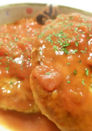 半分豆腐の簡単ハンバーグ★トマトソース煮-レシピのメイン写真