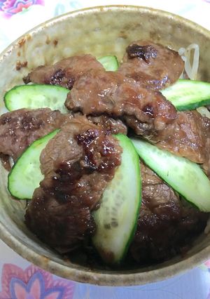 簡単な牛肉ハラミ丼-レシピのメイン写真