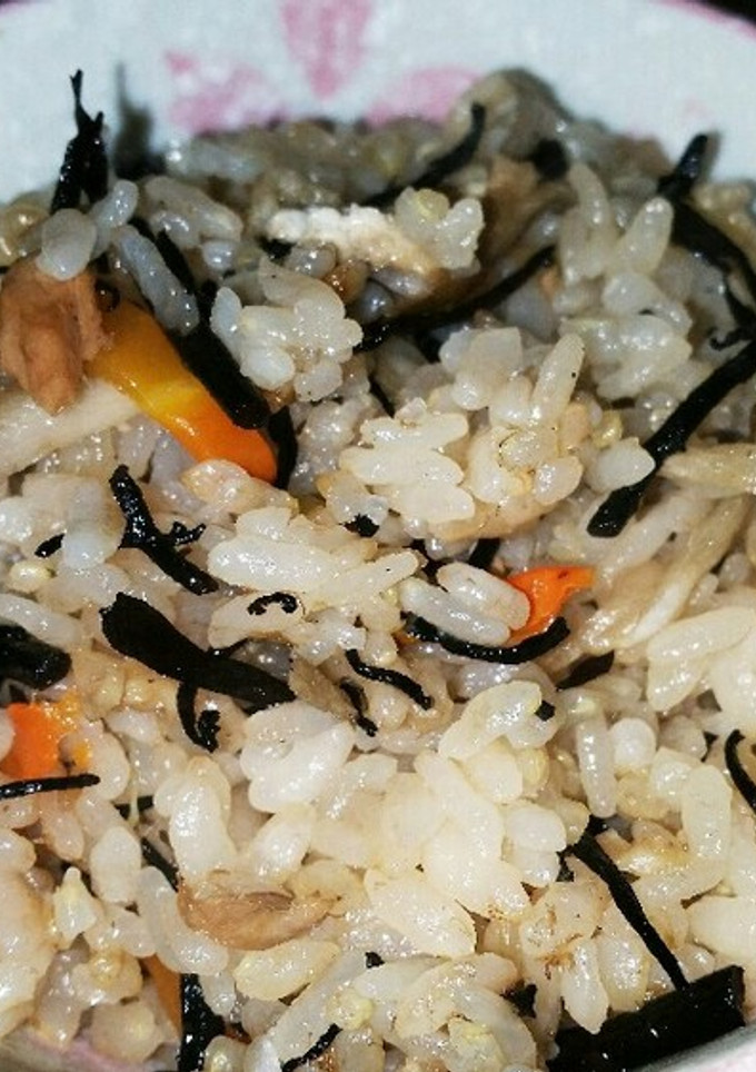 ツナとひじきの炊き込みご飯-レシピのメイン写真