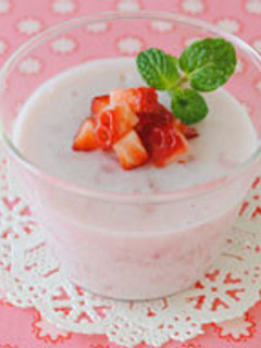 いちごみるくゼリー-レシピのメイン写真