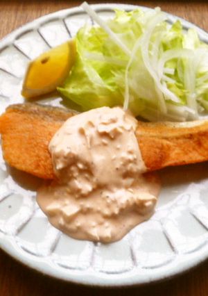 鮭のムニエル☆春色タルタルソース♪-レシピのメイン写真
