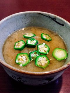 簡単お味噌汁☆彡【オクラと玉ねぎ】-レシピのメイン写真