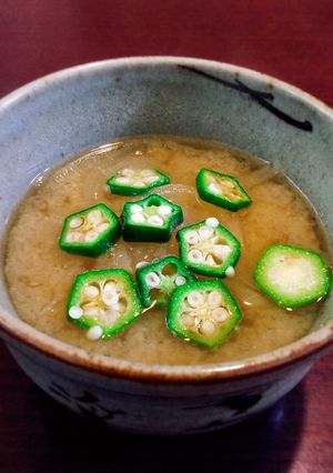 簡単お味噌汁☆彡【オクラと玉ねぎ】-レシピのメイン写真