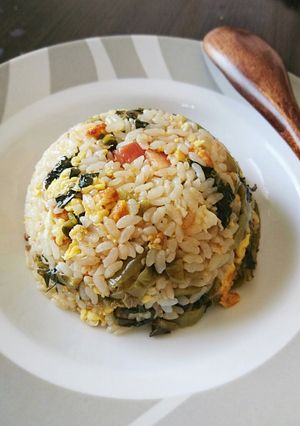 簡単パラパラ艶やか！絶品高菜チャーハン-レシピのメイン写真
