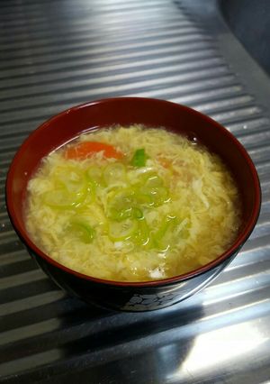 白だしで簡単！ニンジンのかきたま汁-レシピのメイン写真