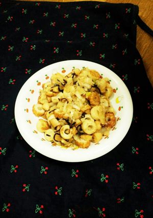 給料日前!竹輪と玉ねぎと麩の塩こぶチーズ-レシピのメイン写真