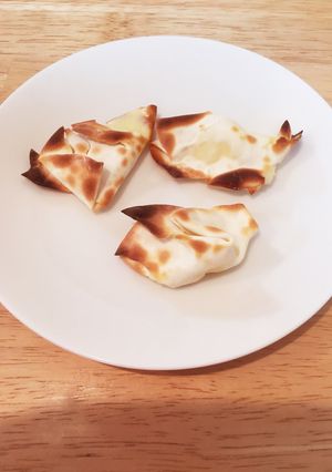 あまったぎょうざの皮で…チーズ包み焼き-レシピのメイン写真