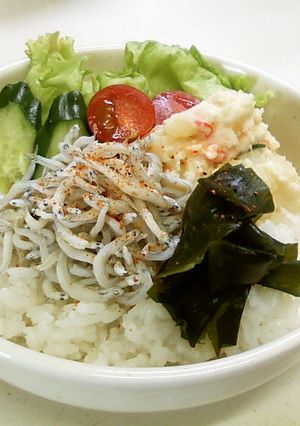 ポテサラとしらすわかめのサラダ丼-レシピのメイン写真