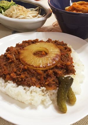 炒めて風味豊かなドライカレーパインのせ-レシピのメイン写真
