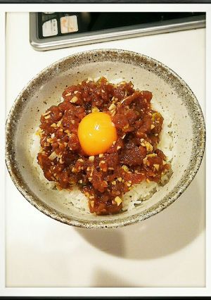 特売鰹をたたいて 簡単鰹丼-レシピのメイン写真