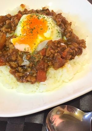 余ったカレーをアレンジ☆簡単ドライカレー-レシピのメイン写真