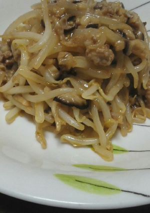 キノコ入りもやし肉味噌炒め-レシピのメイン写真