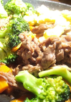 ふんわり卵と牛肉とブロッコリーの炒め物-レシピのメイン写真