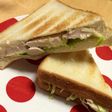 茹で鶏のサンドイッチ