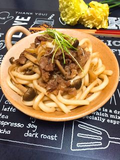 簡単☆甘辛すき焼き風の焼きうどん-レシピのメイン写真