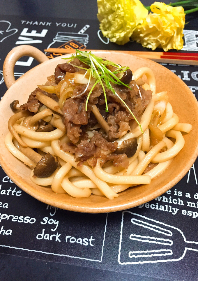 簡単☆甘辛すき焼き風の焼きうどん-レシピのメイン写真