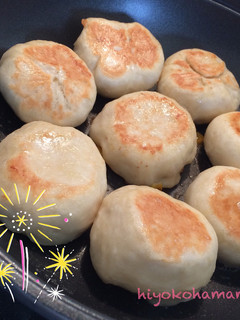 フライパンで焼く簡単もちもちパン-レシピのメイン写真