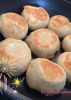 フライパンで焼く簡単もちもちパン-レシピのメイン写真