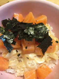 コストコサーモンを使った簡単丼-レシピのメイン写真