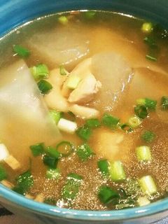 ワンタン皮がつるん♪冬瓜と鶏の生姜スープ-レシピのメイン写真