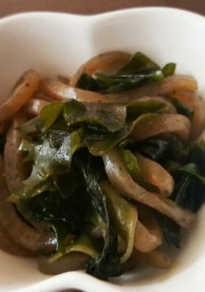 つきこんにゃくとワカメのピリ辛煮-レシピのメイン写真